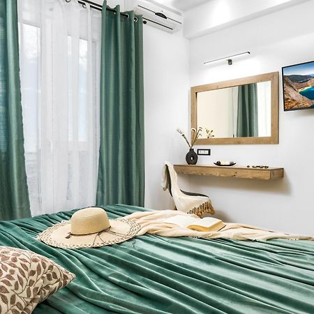 Stathis Studios II Laganas Luaran gambar